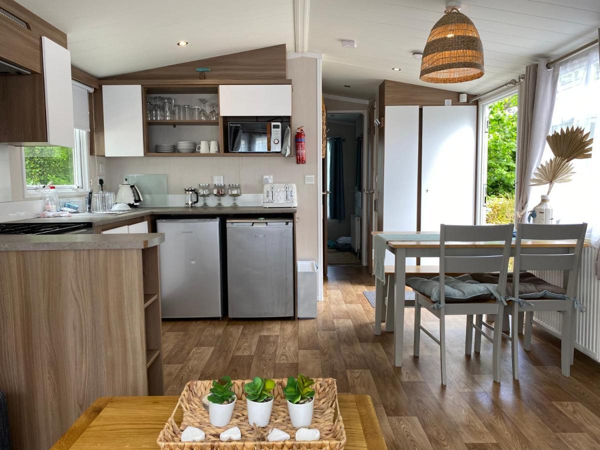 Cosy, Coastal Themed Holiday Home, Rockley Park, Poole, Dorset Extérieur photo