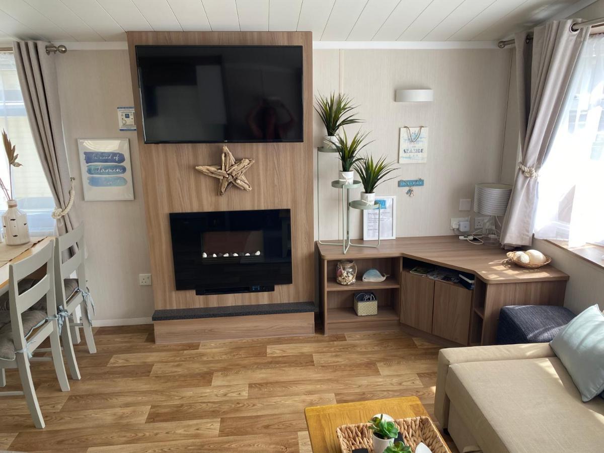 Cosy, Coastal Themed Holiday Home, Rockley Park, Poole, Dorset Extérieur photo